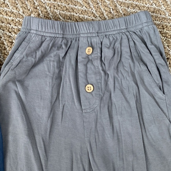 Kate Quinn Bamboo Straight Leg Pants with front button detail - Picture 4 of 6